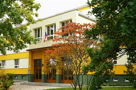 Budova Gymnázia a Střední odborné školy v Jilemnici