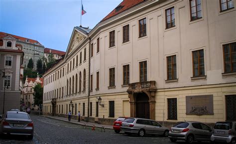 Budova Poslanecké sněmovny PČR