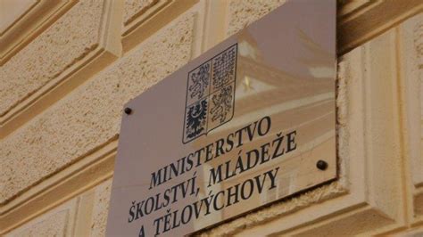 logo Ministerstva školství, mládeže a tělovýchovy