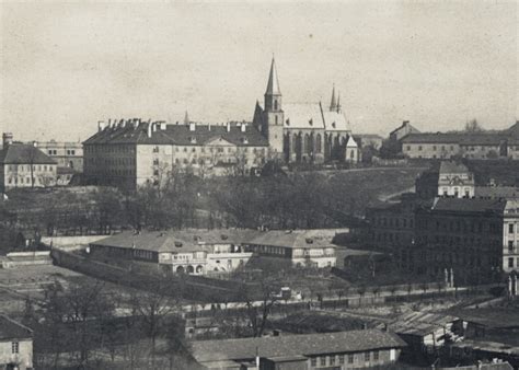 Historická fotografie studentského domova na Albertově