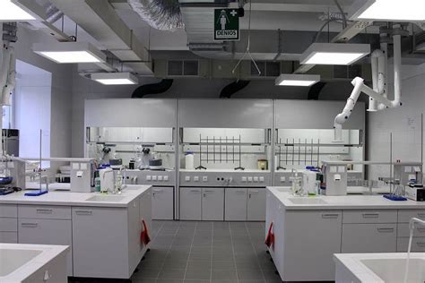 Interiér moderní laboratoře