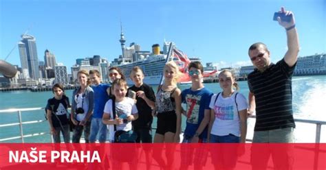 Studenti ve třídě na Novém Zélandu