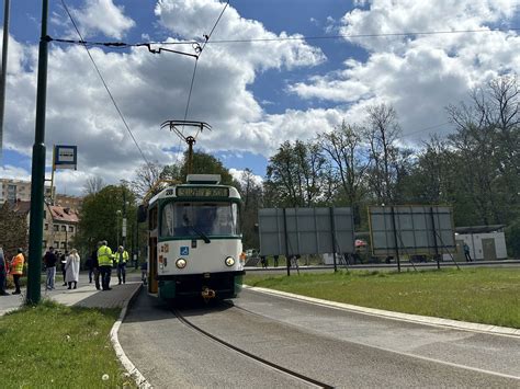 Historická fotografie autobusu v Jablonci nad Nisou