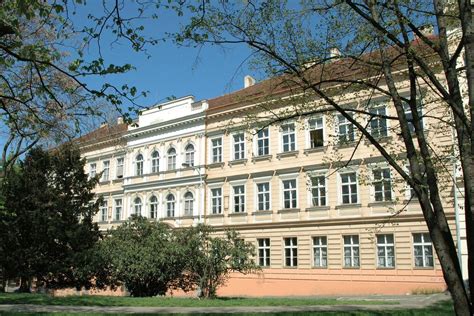 Plánky budovy Obchodní akademie Praha