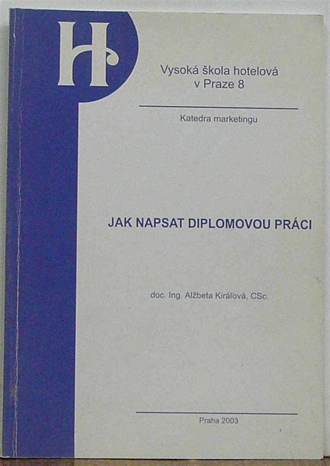 Student píšící diplomovou práci
