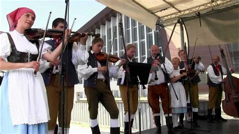 Folklorní soubor Čtyřlístek
