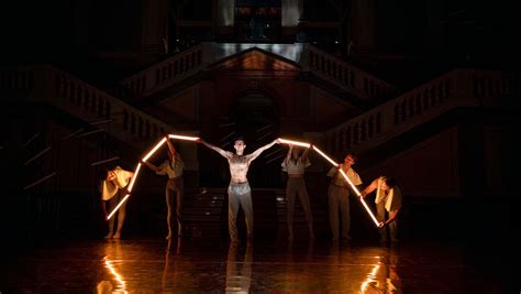 Ukázka choreografie na divadelním pódiu