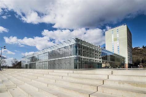 Budova Dolnoslezské univerzity