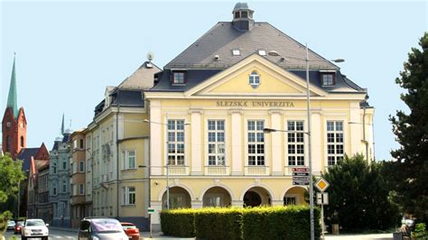 Budova Slezské univerzity v Opavě
