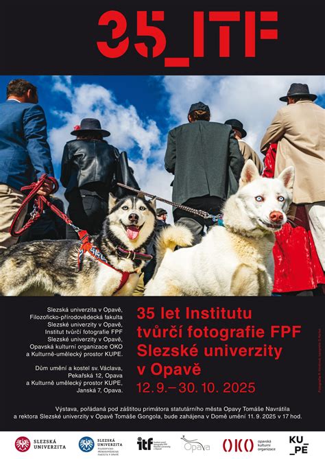 Fotografie budovy Slezské univerzity v Opavě