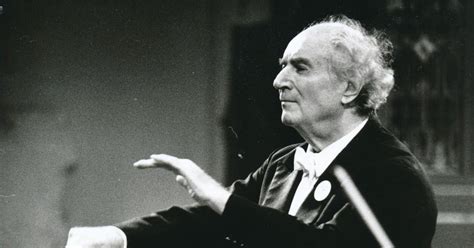 Rafael Kubelík dirigující Českou filharmonii