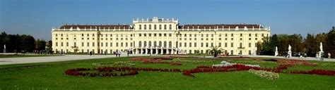 Palác Schönbrunn ve Vídni