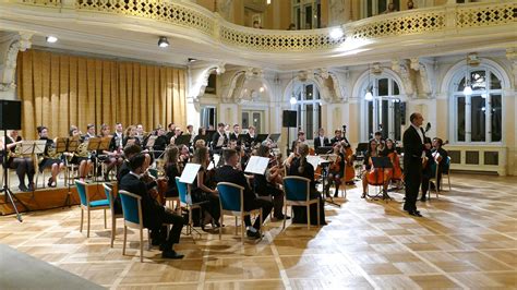 Dechový a swingový orchestr Konzervatoře Pardubice Banda di Feste