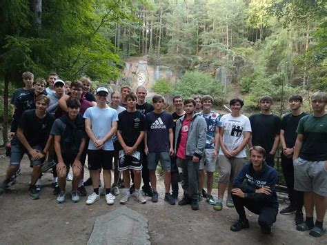 Studenti na praxi v pekárně