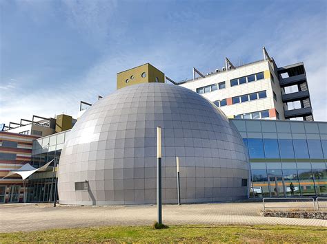 Historická budova FEKT VUT Brno