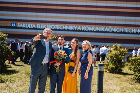 Schéma studijních oborů FEKT VUT