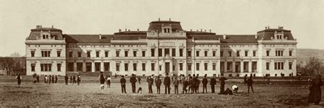Historická budova Akademie výtvarných umění v Praze